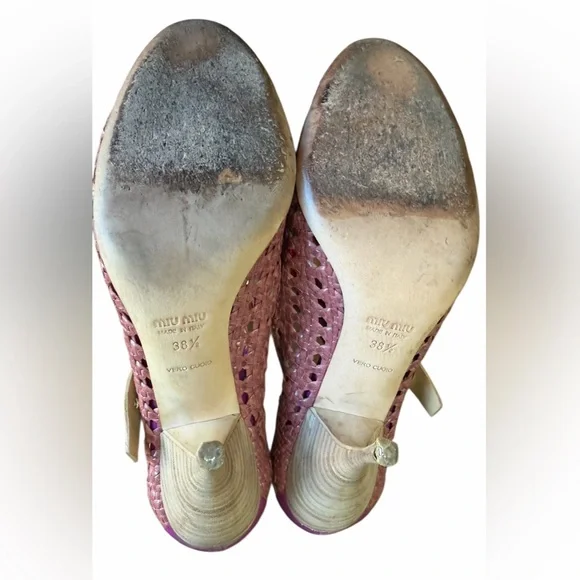Miu Miu Vintage woven leather Mary Jane pumps. Size 38.5 - Picture 8 of 11